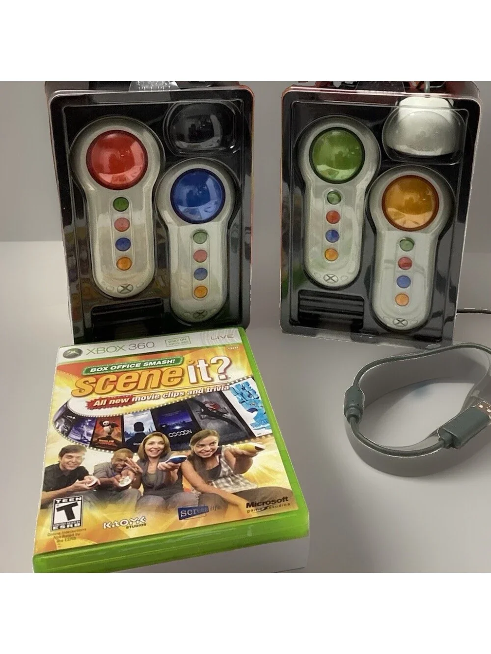Microsoft Xbox 360 Scene It Box Office Smash 4 Wireless Controllers Complete